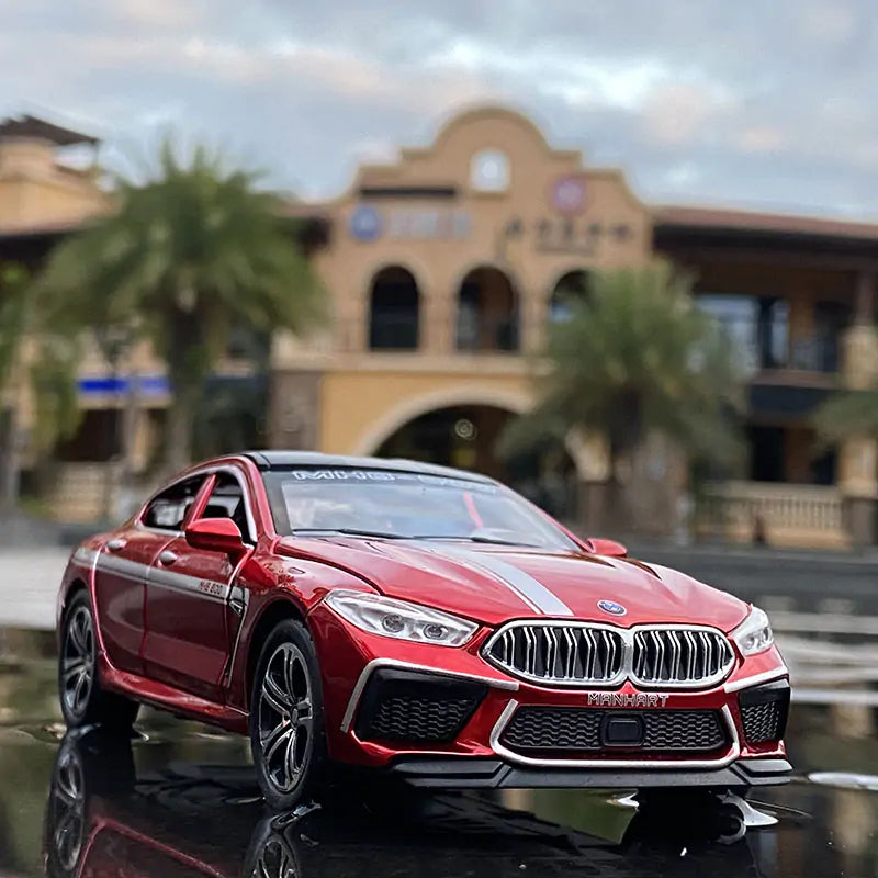 BMW M8 - 1/32